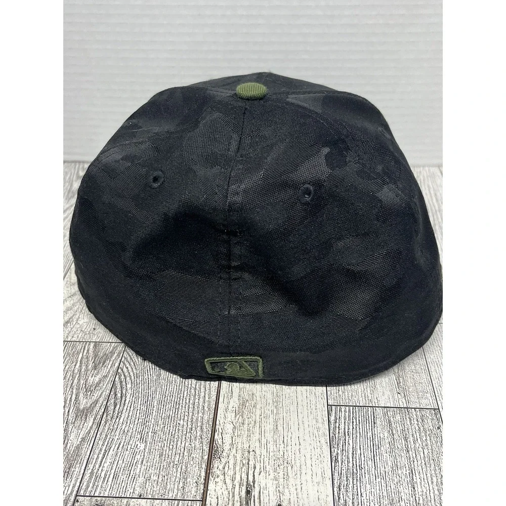 NEW ERA 59FIFTY Cleveland Indians Armed‎ Forces Day/Military Tribute Fitted Hat